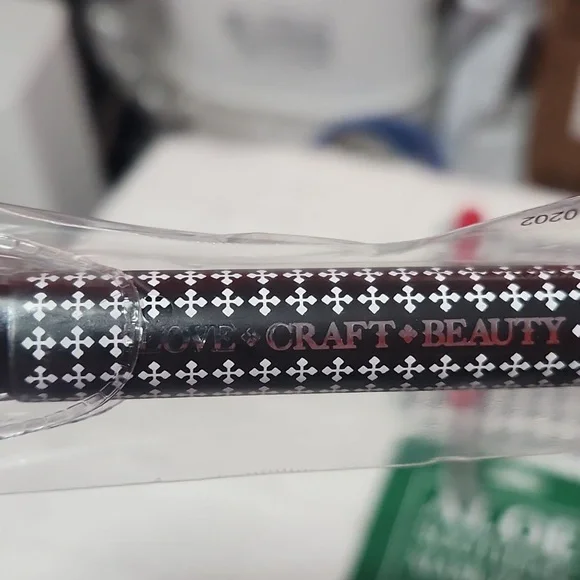 NEW!!  Make Up Gift Set!!! Excellent Deal!! - Picture 8 of 14